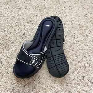 Nike | Comfort Slides